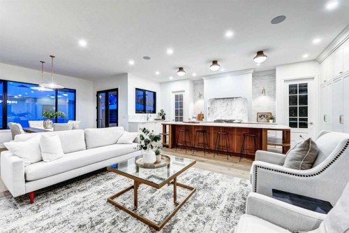 1936 31 Avenue Sw, Calgary, AB - Indoor Photo Showing Living Room
