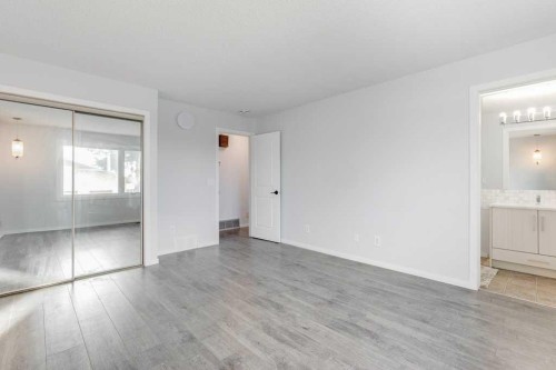 5501 58 Street, Olds, AB - Indoor Photo Showing Other Room