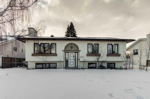 5501 58 Street, Olds, AB - Outdoor