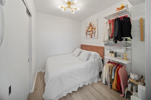 1403-615 6 Avenue Se, Calgary, AB - Indoor Photo Showing Bedroom