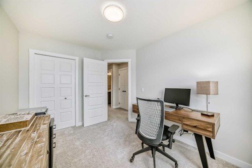 934 Cobblemore Common Sw, Airdrie, AB - Indoor Photo Showing Office