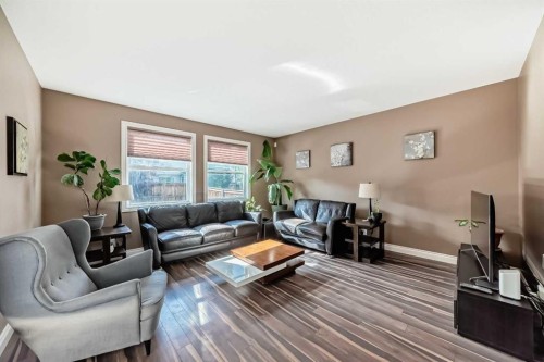 97 Auburn Glen Drive Se, Calgary, AB - Indoor Photo Showing Living Room