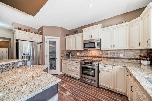 97 Auburn Glen Drive Se, Calgary, AB - Indoor Photo Showing Kitchen With Stainless Steel Kitchen With Upgraded Kitchen