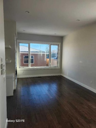 3680 26 Avenue Sw, Calgary, AB - Indoor Photo Showing Other Room