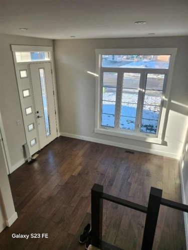 3680 26 Avenue Sw, Calgary, AB - Indoor Photo Showing Other Room