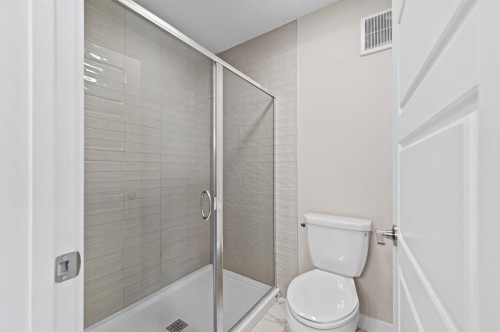 21 Sora Gate Se, Calgary, AB - Indoor Photo Showing Bathroom