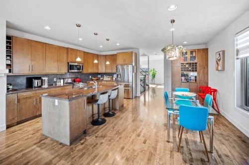 528 31 Street Nw, Calgary, AB - Indoor