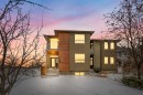 528 31 Street Nw, Calgary, AB  - Outdoor 