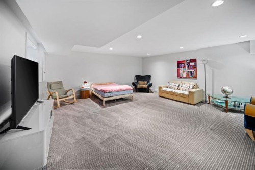 528 31 Street Nw, Calgary, AB - Indoor