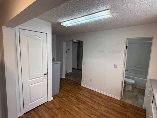 223 2 Street North, Vulcan, AB - Indoor Photo Showing Other Room