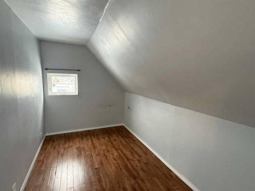 223 2 Street North, Vulcan, AB - Indoor Photo Showing Other Room