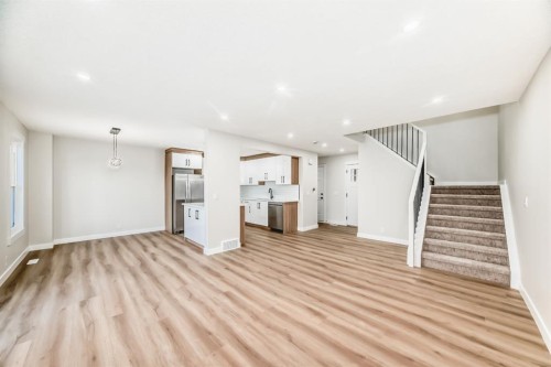 100 Beddington Circle Ne, Calgary, AB - Indoor