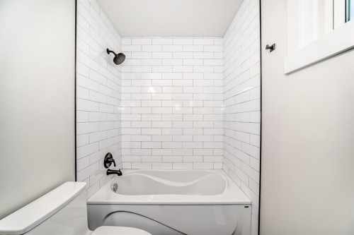 100 Beddington Circle Ne, Calgary, AB - Indoor