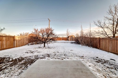 100 Beddington Circle Ne, Calgary, AB - Outdoor