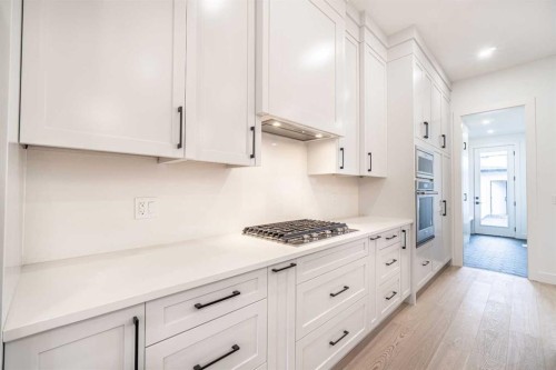 3513 42 Street Sw, Calgary, AB - Indoor Photo Showing Kitchen With Upgraded Kitchen