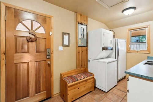 67 Bracken Point, Bragg Creek, AB - Indoor