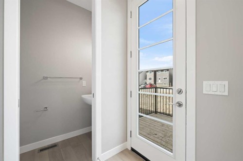 245 Cobblestone Gate Sw, Airdrie, AB - Indoor Photo Showing Other Room