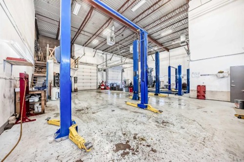 3505 32 Street Ne, Calgary, AB 