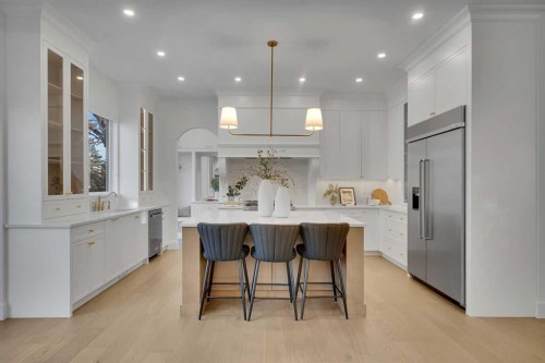20 Roselake Street Nw, Calgary, AB - Indoor Photo Showing Kitchen With Upgraded Kitchen