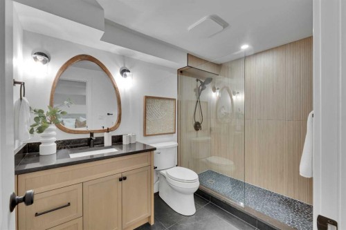 20 Roselake Street Nw, Calgary, AB - Indoor Photo Showing Bathroom