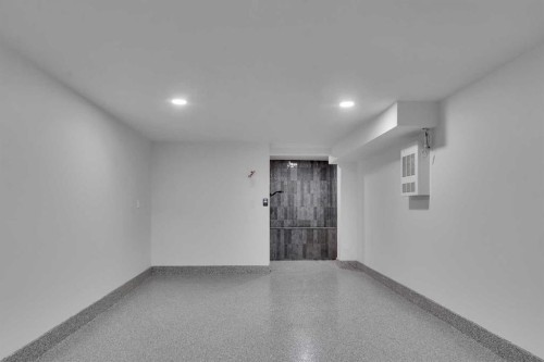 20 Roselake Street Nw, Calgary, AB - Indoor Photo Showing Other Room