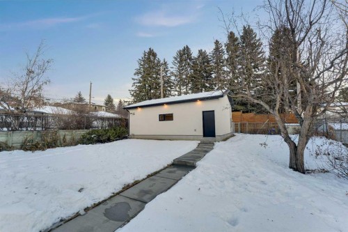 20 Roselake Street Nw, Calgary, AB - Outdoor
