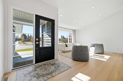 1016 Mapleglade Drive Se, Calgary, AB - Indoor