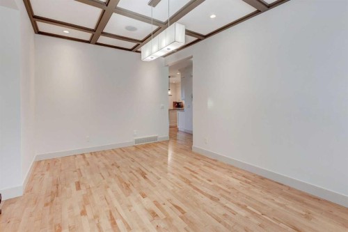 1410 26A Street Sw, Calgary, AB - Indoor Photo Showing Other Room