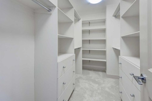 1410 26A Street Sw, Calgary, AB - Indoor With Storage