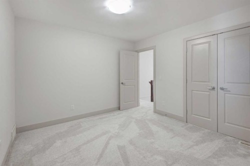 1410 26A Street Sw, Calgary, AB - Indoor Photo Showing Other Room