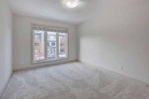 1410 26A Street Sw, Calgary, AB - Indoor Photo Showing Other Room