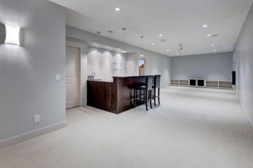 1410 26A Street Sw, Calgary, AB - Indoor Photo Showing Other Room