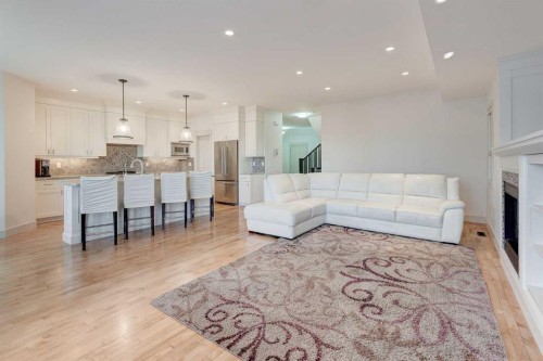 1410 26A Street Sw, Calgary, AB - Indoor