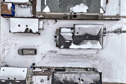 6639 19 Street Se, Calgary, AB - Outdoor