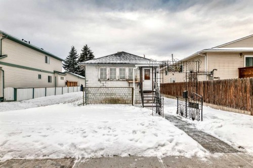 6639 19 Street Se, Calgary, AB - Outdoor