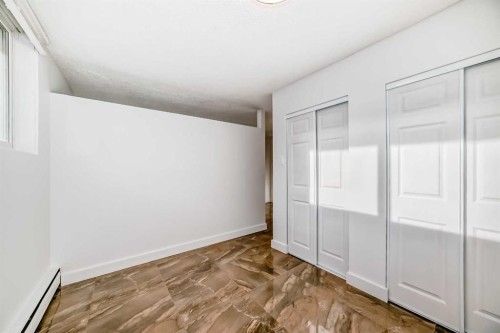 102-316 1 Avenue Ne, Calgary, AB - Indoor Photo Showing Other Room