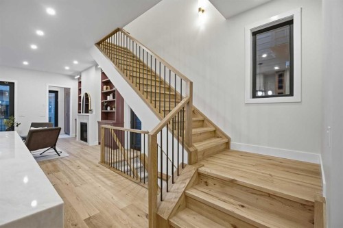 114 7 Avenue Nw, Calgary, AB 