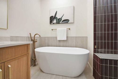 114 7 Avenue Nw, Calgary, AB 