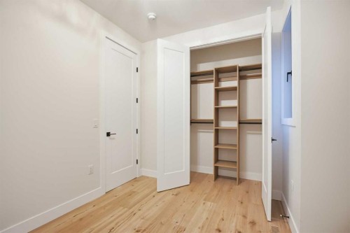 114 7 Avenue Nw, Calgary, AB 