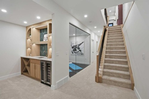 114 7 Avenue Nw, Calgary, AB 