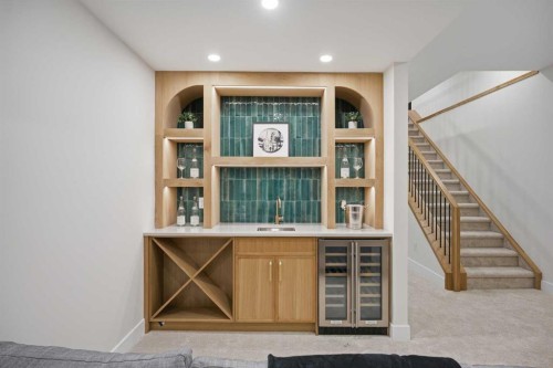 114 7 Avenue Nw, Calgary, AB 