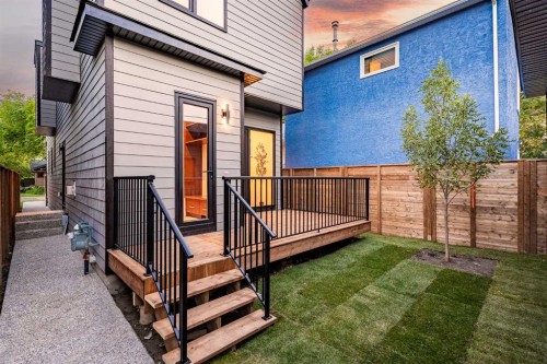 114 7 Avenue Nw, Calgary, AB 