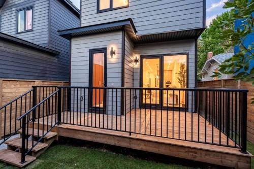 114 7 Avenue Nw, Calgary, AB 