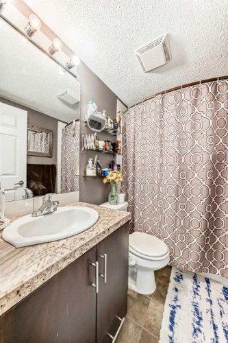 1303-279 Copperpond Common Se, Calgary, AB - Indoor Photo Showing Bathroom