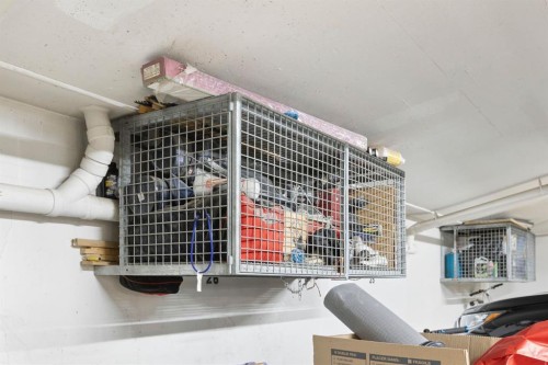 301-4440 14 Street Nw, Calgary, AB - Indoor Photo Showing Other Room