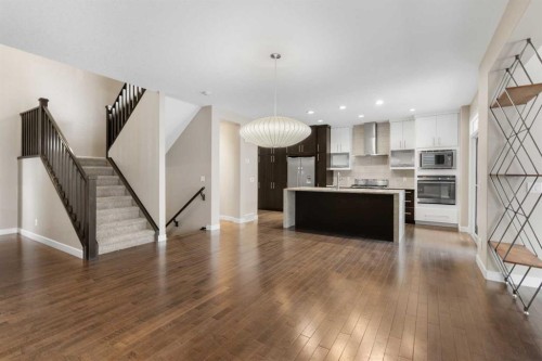 169 Aspen Hills Way Sw, Calgary, AB - Indoor Photo Showing Kitchen
