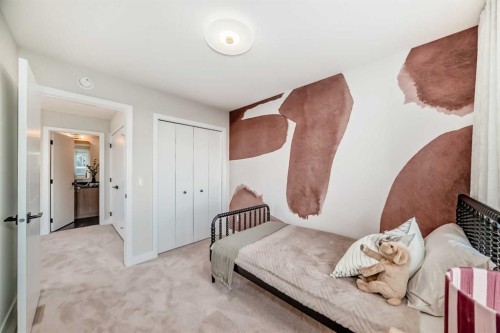 62 Clydesdale Avenue, Cochrane, AB - Indoor Photo Showing Bedroom