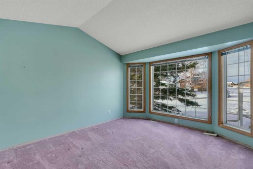 12 Hawkland Crescent Nw, Calgary, AB - Indoor Photo Showing Other Room