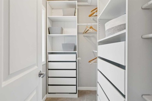 98 Magnolia Square Se, Calgary, AB - Indoor