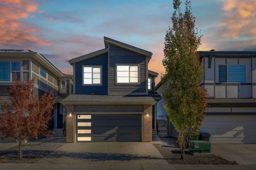 34 Sage Bluff Heights Nw, Calgary, AB - Outdoor With Facade